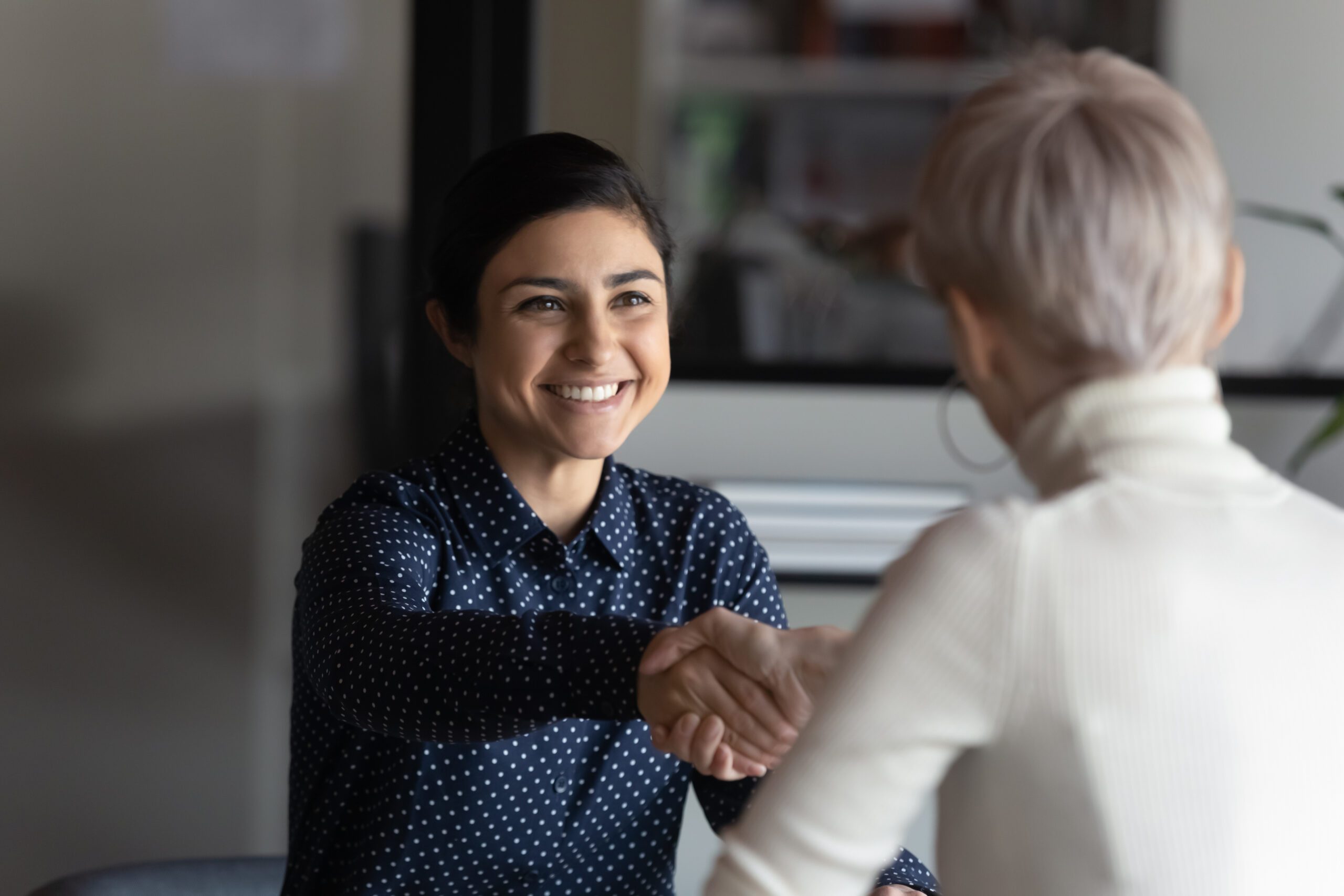 Should I Accept a Counteroffer? 7 Reasons to Think Twice